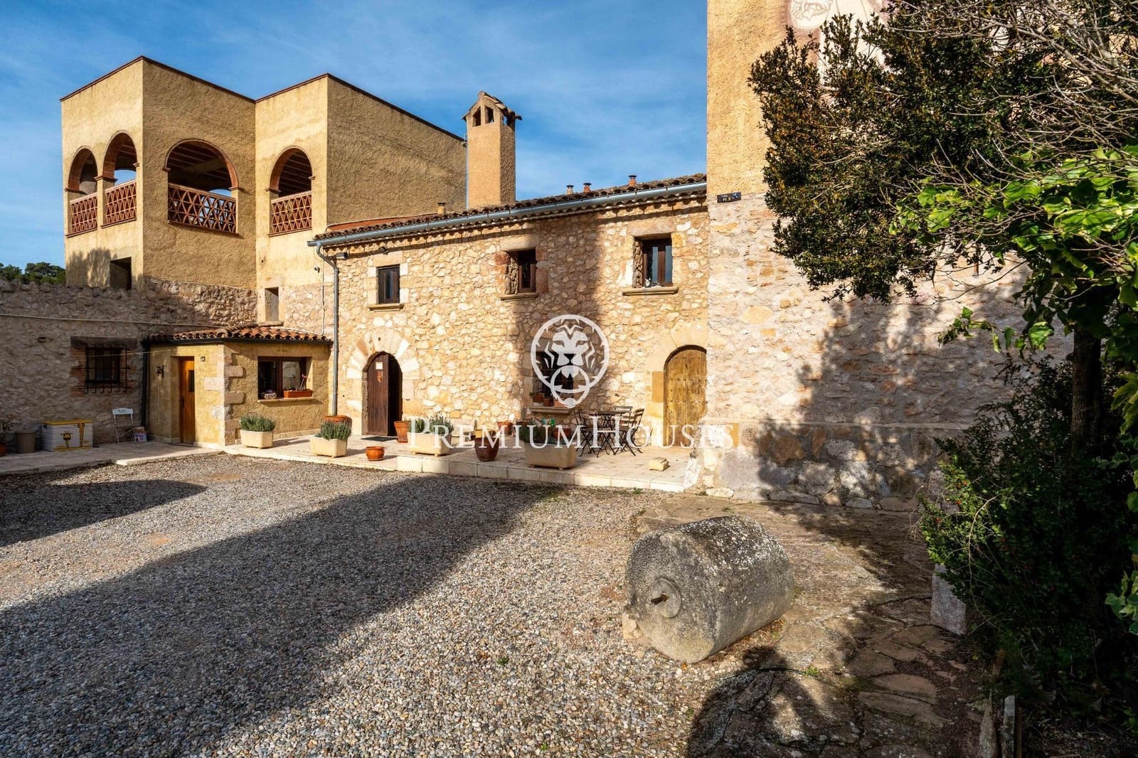 9 bedroom Finca/Country House for sale in Montblanc with pool - € 880,000 (Ref: 9536102)