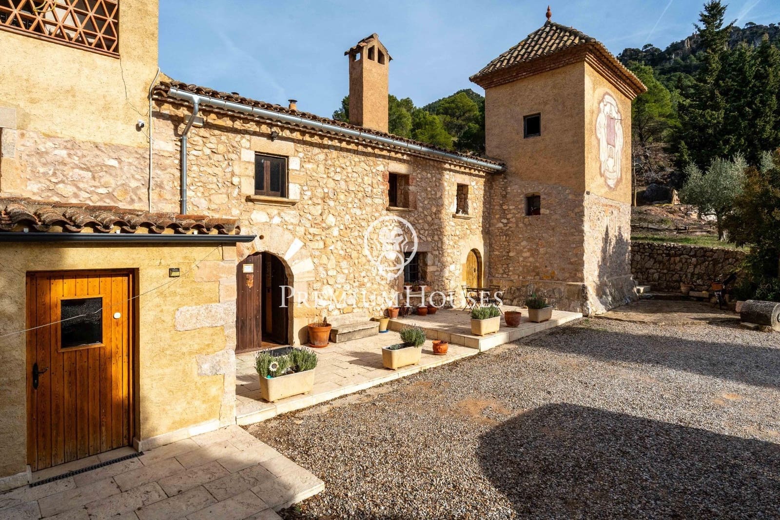 9 bedroom Finca/Country House for sale in Montblanc with pool - € 880,000 (Ref: 9536102)