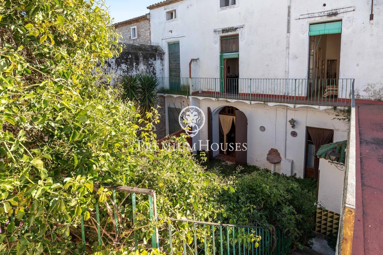 3 bedroom Townhouse for sale in La Secuita with garage - € 400,000 (Ref: 9548441)