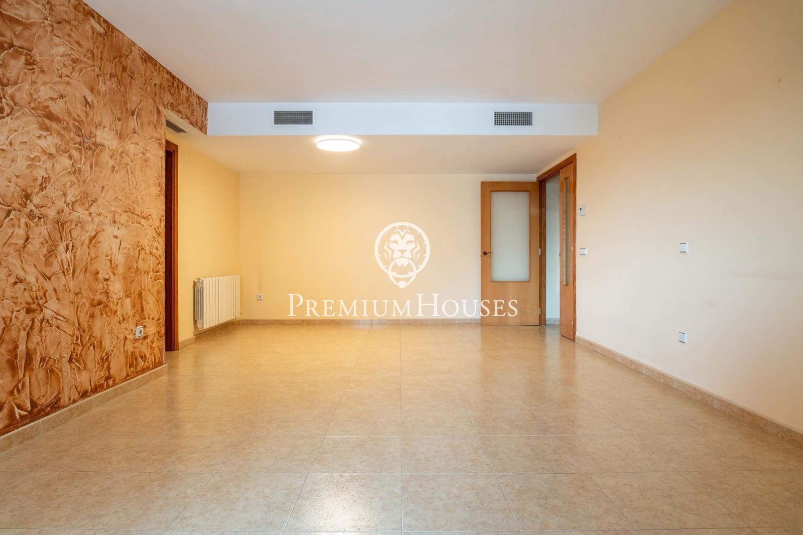 4 slaapkamer Penthouse te koop in Vilanova i la Geltru - € 590.000 (Ref: 9551910)