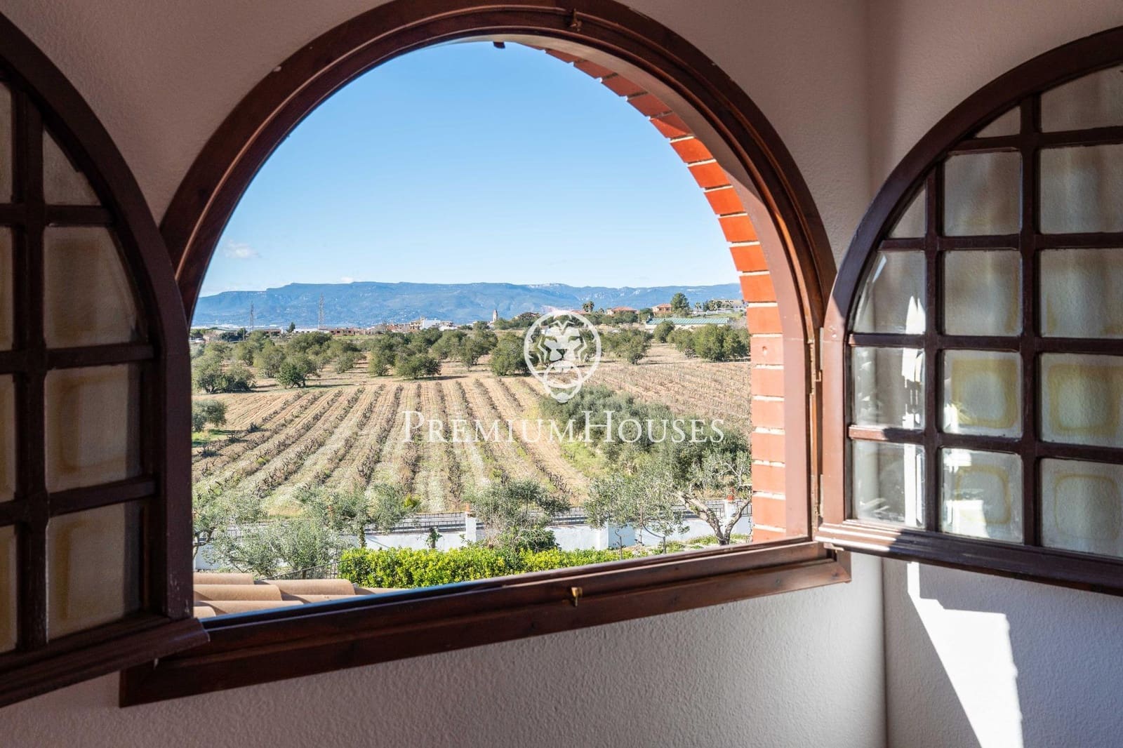 9 bedroom Finca/Country House for sale in El Catllar with pool garage - € 646,000 (Ref: 9562077)