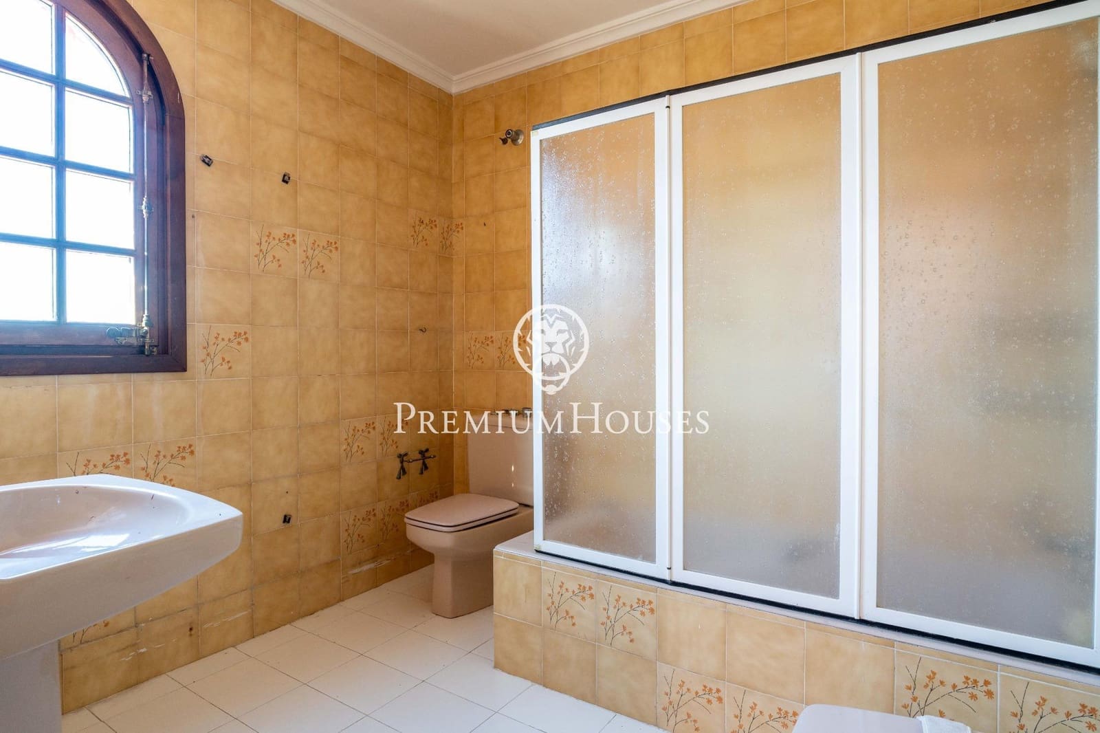 9 bedroom Finca/Country House for sale in El Catllar with pool garage - € 646,000 (Ref: 9562077)