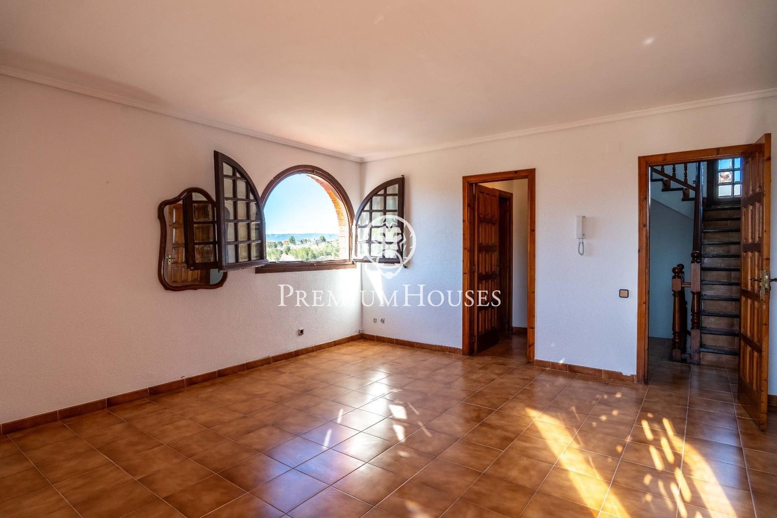 9 bedroom Finca/Country House for sale in El Catllar with pool garage - € 646,000 (Ref: 9562077)