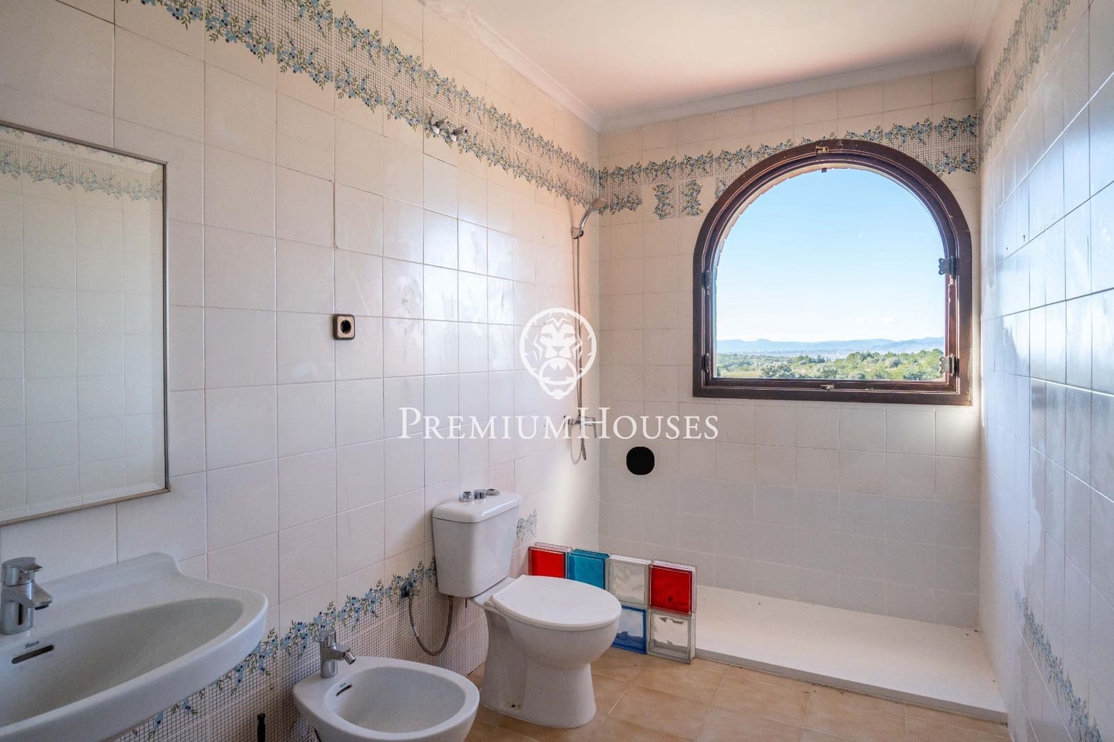 9 bedroom Finca/Country House for sale in El Catllar with pool garage - € 646,000 (Ref: 9562077)