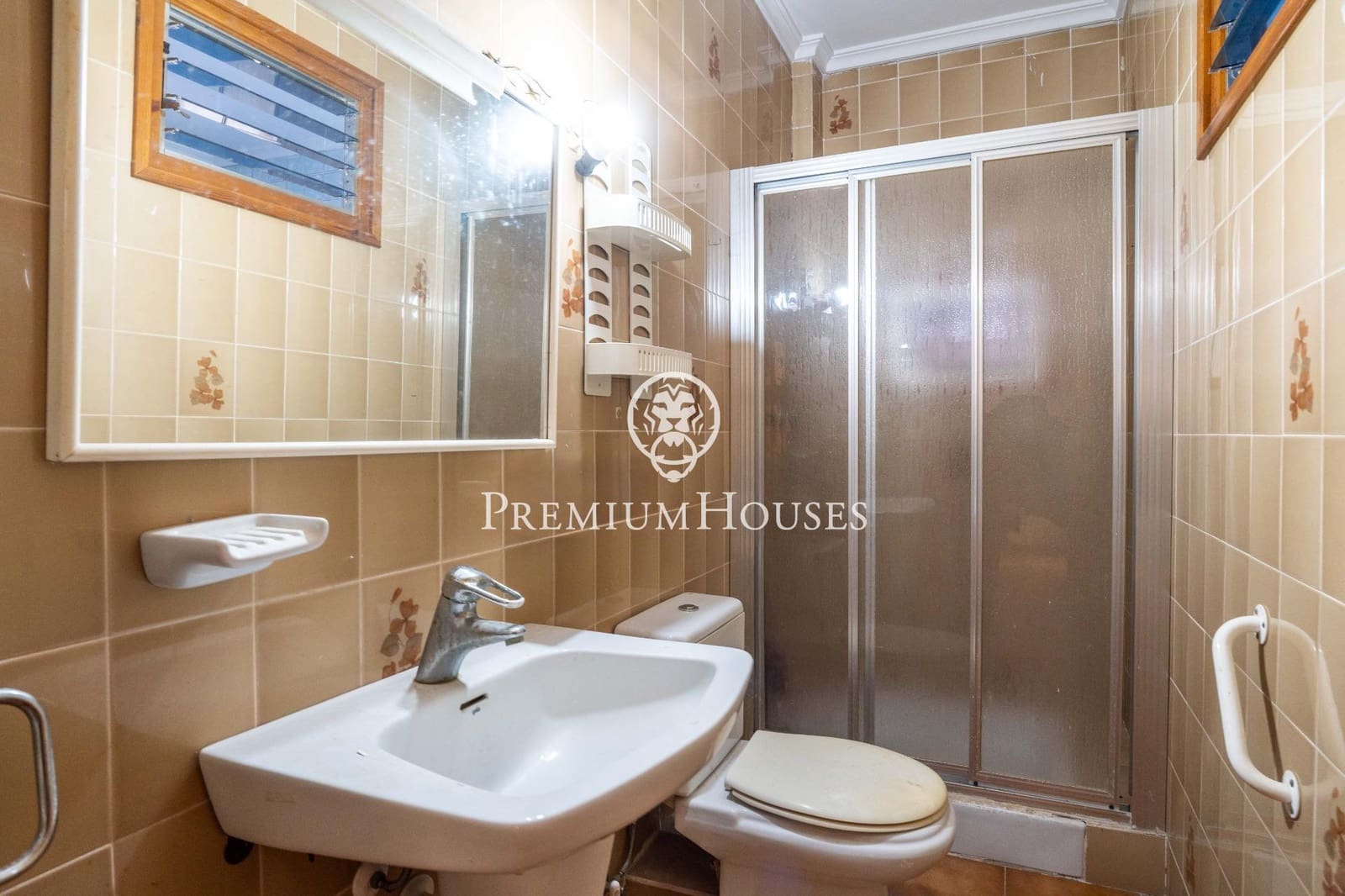 9 bedroom Finca/Country House for sale in El Catllar with pool garage - € 646,000 (Ref: 9562077)