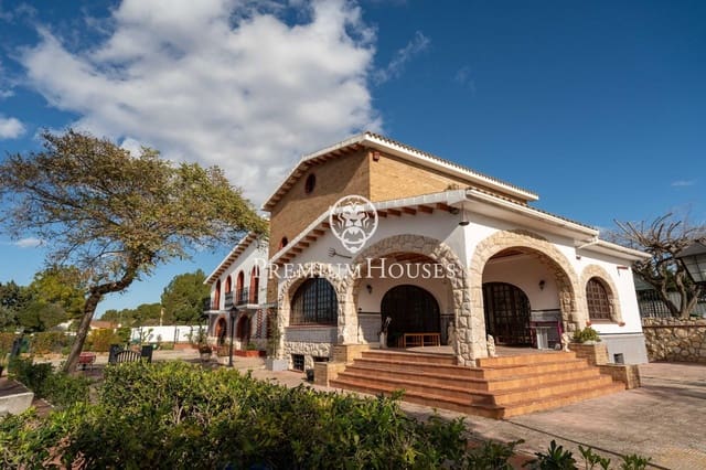 9 slaapkamer Finca/Landhuis te koop in El Catllar met zwembad garage - € 646.000 (Ref: 9562077)