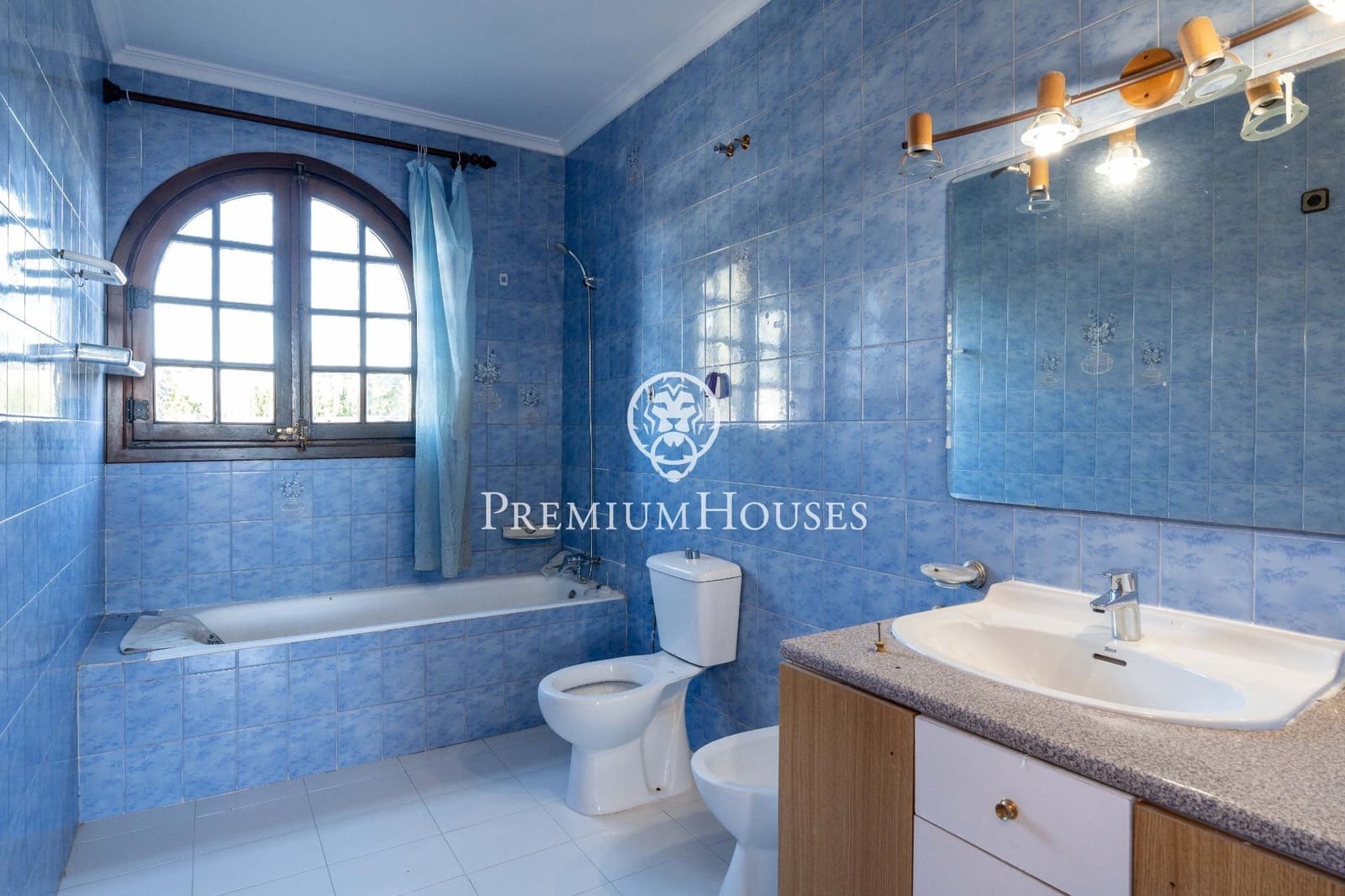 9 bedroom Finca/Country House for sale in El Catllar with pool garage - € 646,000 (Ref: 9562077)