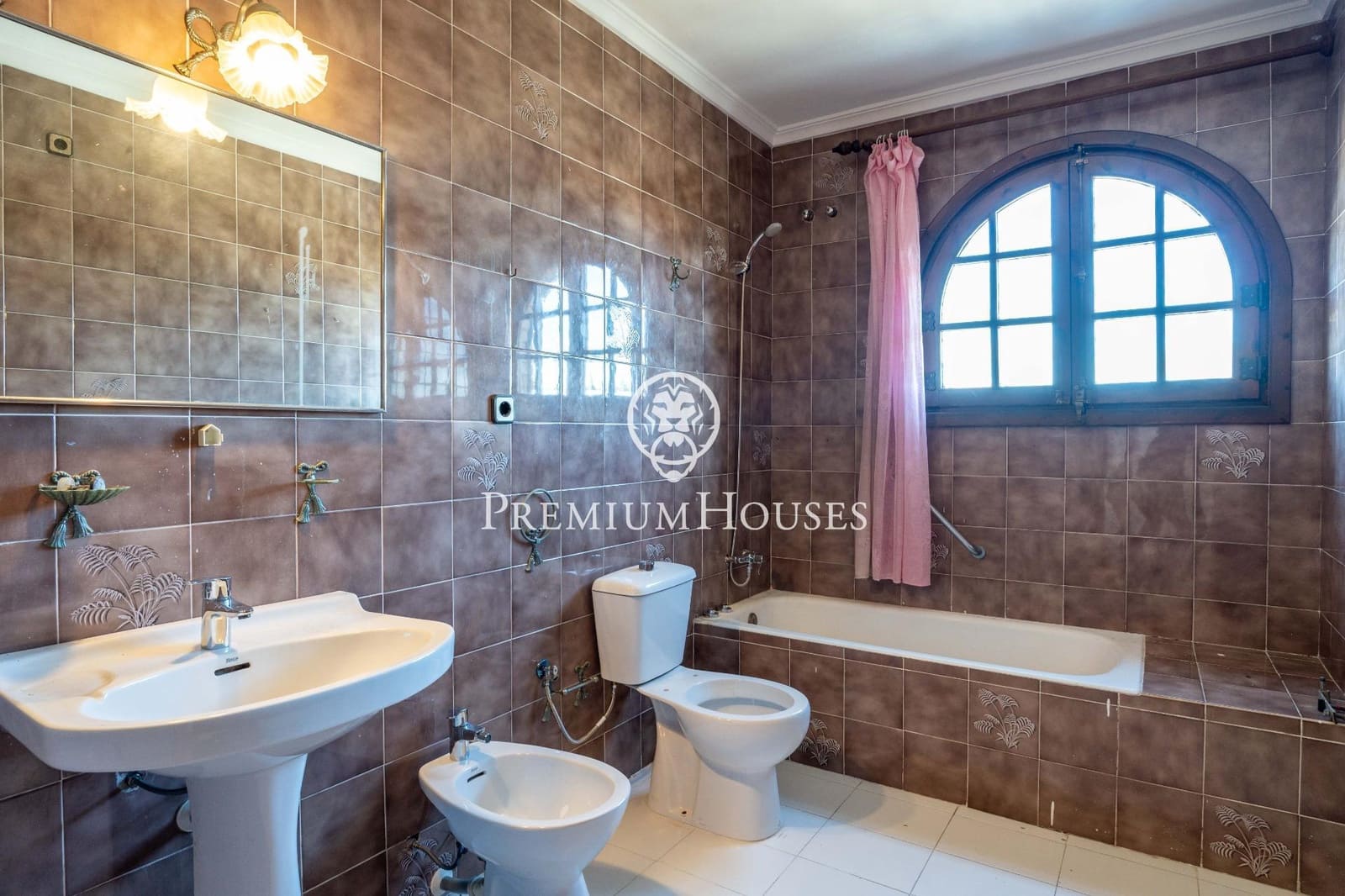 9 bedroom Finca/Country House for sale in El Catllar with pool garage - € 646,000 (Ref: 9562077)