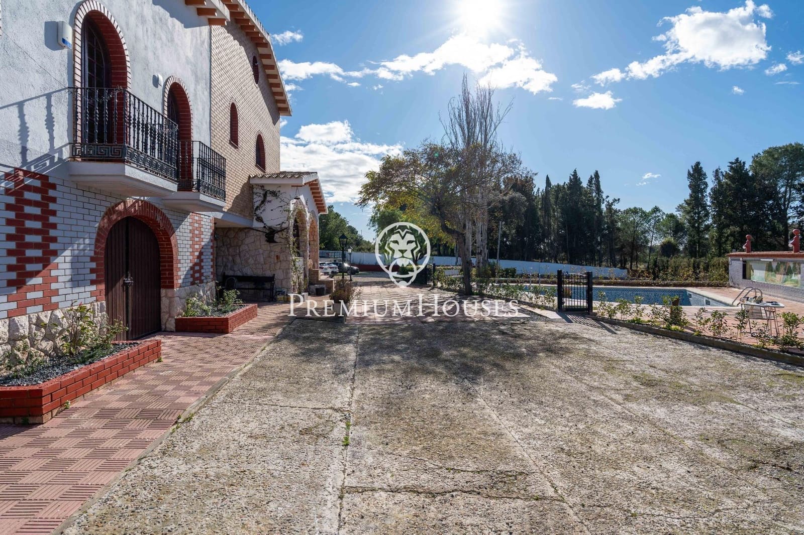 9 bedroom Finca/Country House for sale in El Catllar with pool garage - € 646,000 (Ref: 9562077)