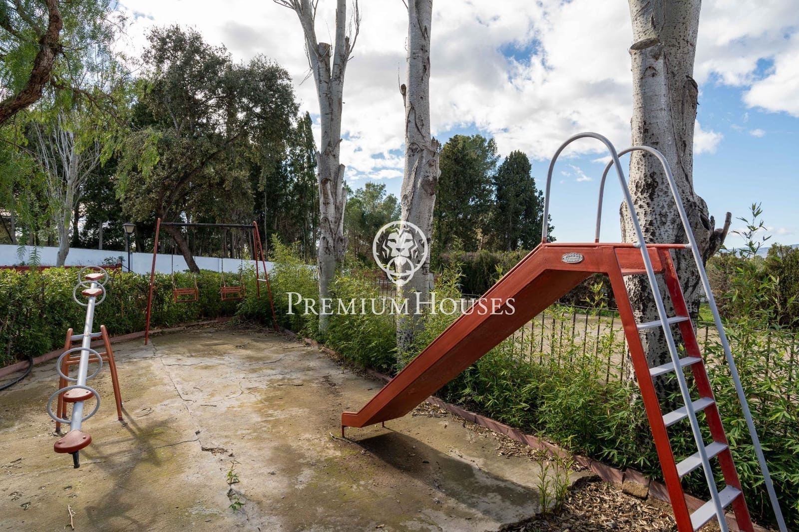 9 bedroom Finca/Country House for sale in El Catllar with pool garage - € 646,000 (Ref: 9562077)