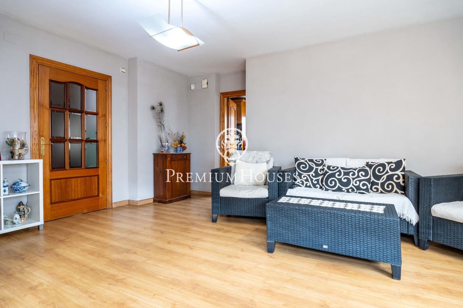 5 bedroom Villa for sale in Salou with garage - € 875,000 (Ref: 9562080)