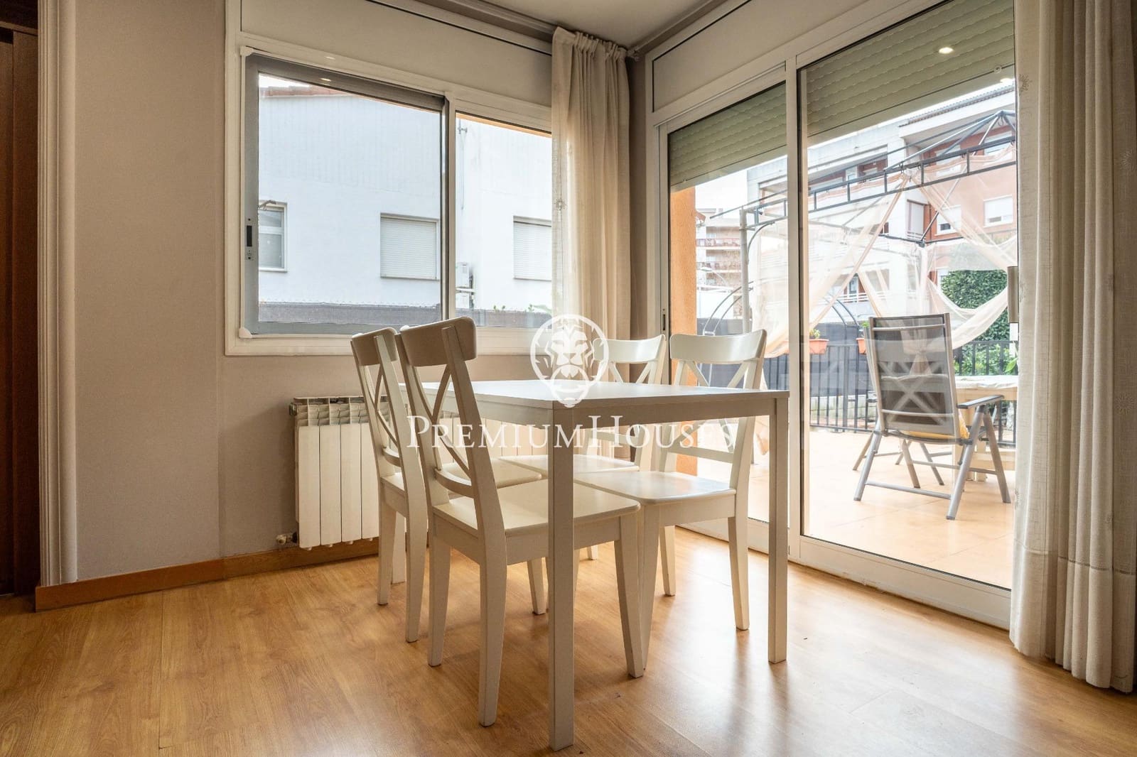 5 bedroom Villa for sale in Salou with garage - € 875,000 (Ref: 9562080)