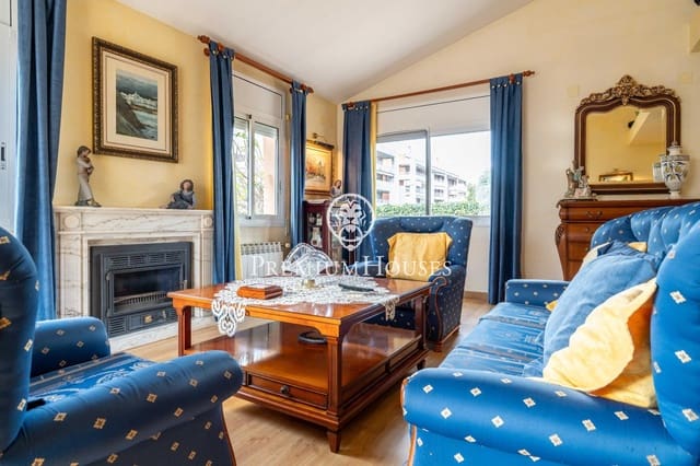 5 quarto Moradia para venda em Salou com garagem - 875 000 € (Ref: 9562080)