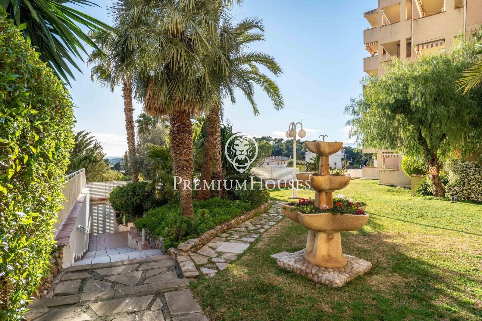 2 Zimmer Apartment zu verkaufen in Sant Pere de Ribes mit Pool - 390.000 € (Ref: 9574807)