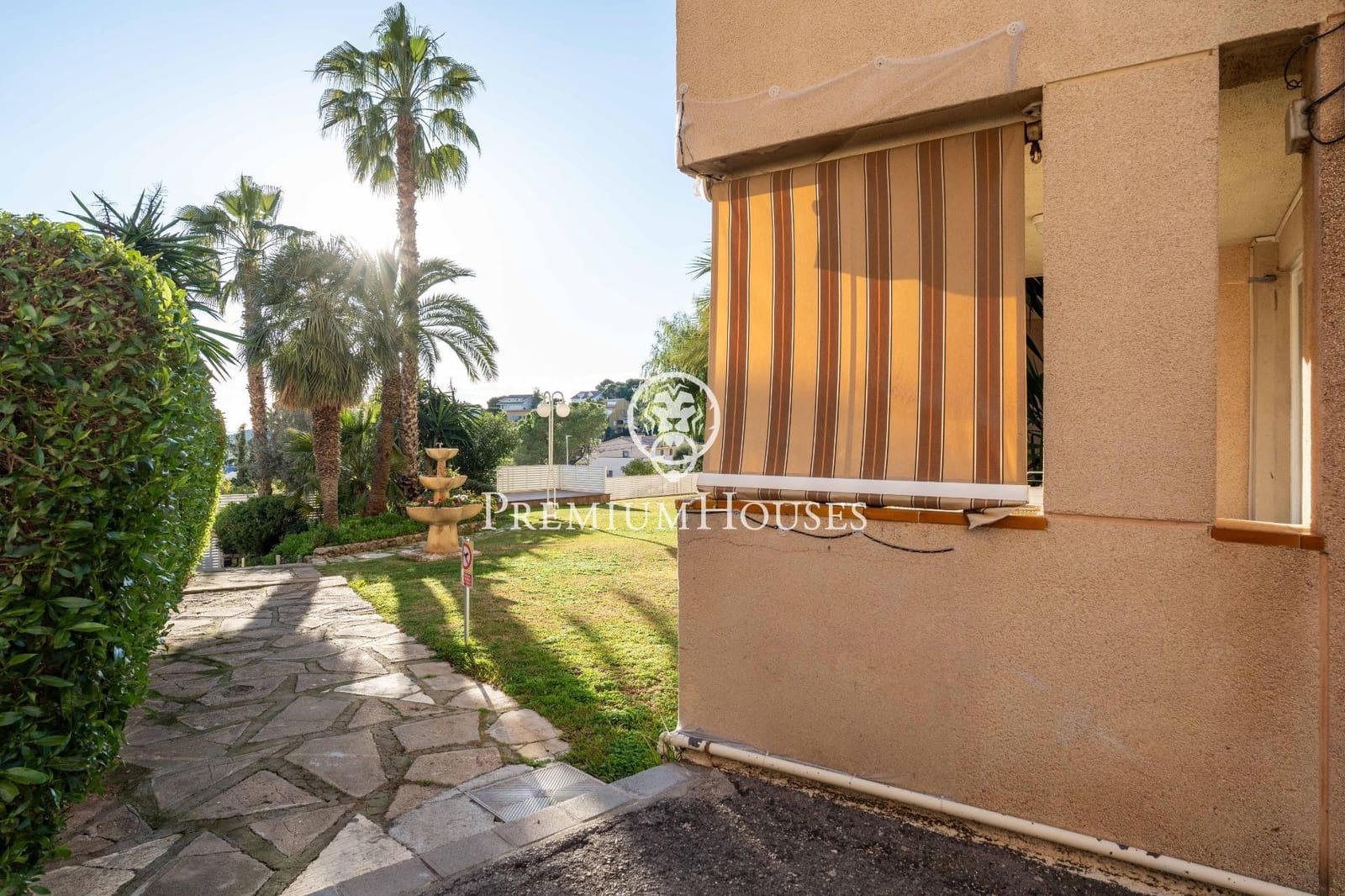 2 bedroom Apartment for sale in Sant Pere de Ribes with pool - € 390,000 (Ref: 9574807)