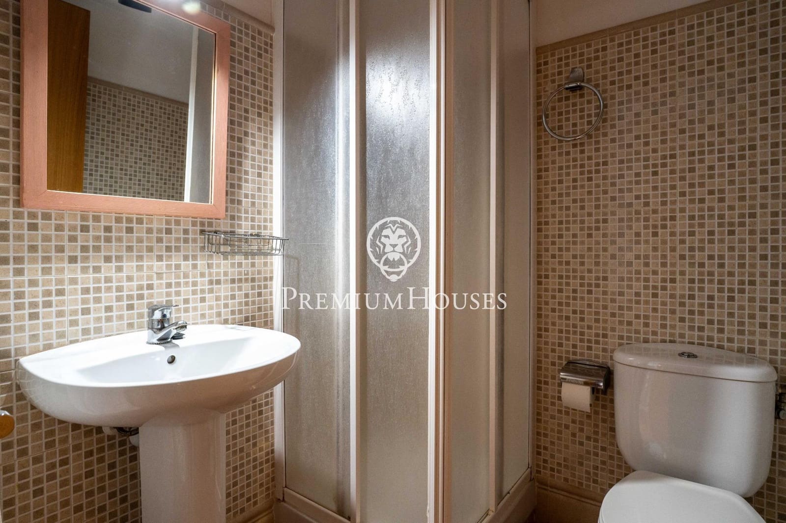 14 bedroom Hotel for sale in Montblanc - € 975,000 (Ref: 9591579)