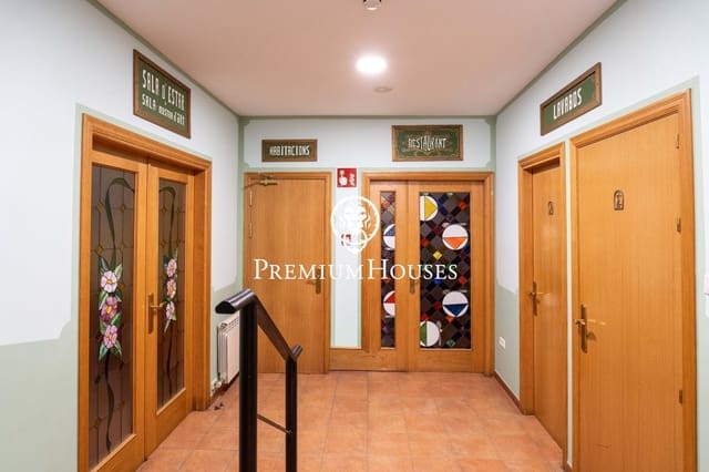 14 soveværelse Hotel til salg i Montblanc - € 975.000 (Ref: 9591579)