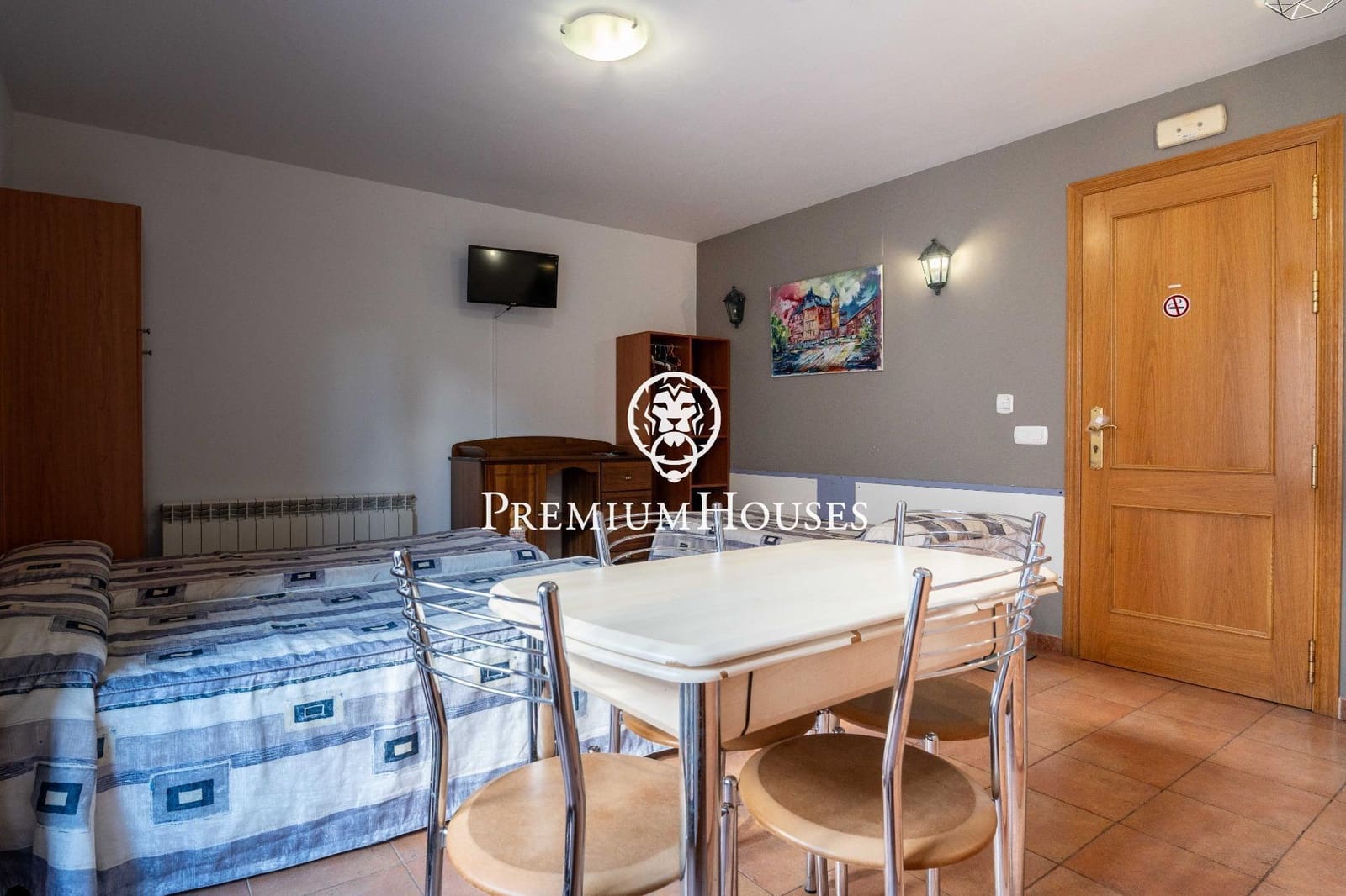 14 bedroom Hotel for sale in Montblanc - € 975,000 (Ref: 9591579)