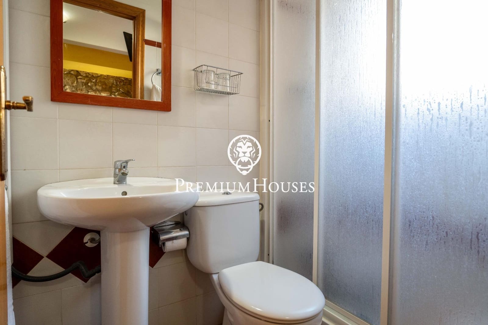 14 bedroom Hotel for sale in Montblanc - € 975,000 (Ref: 9591579)