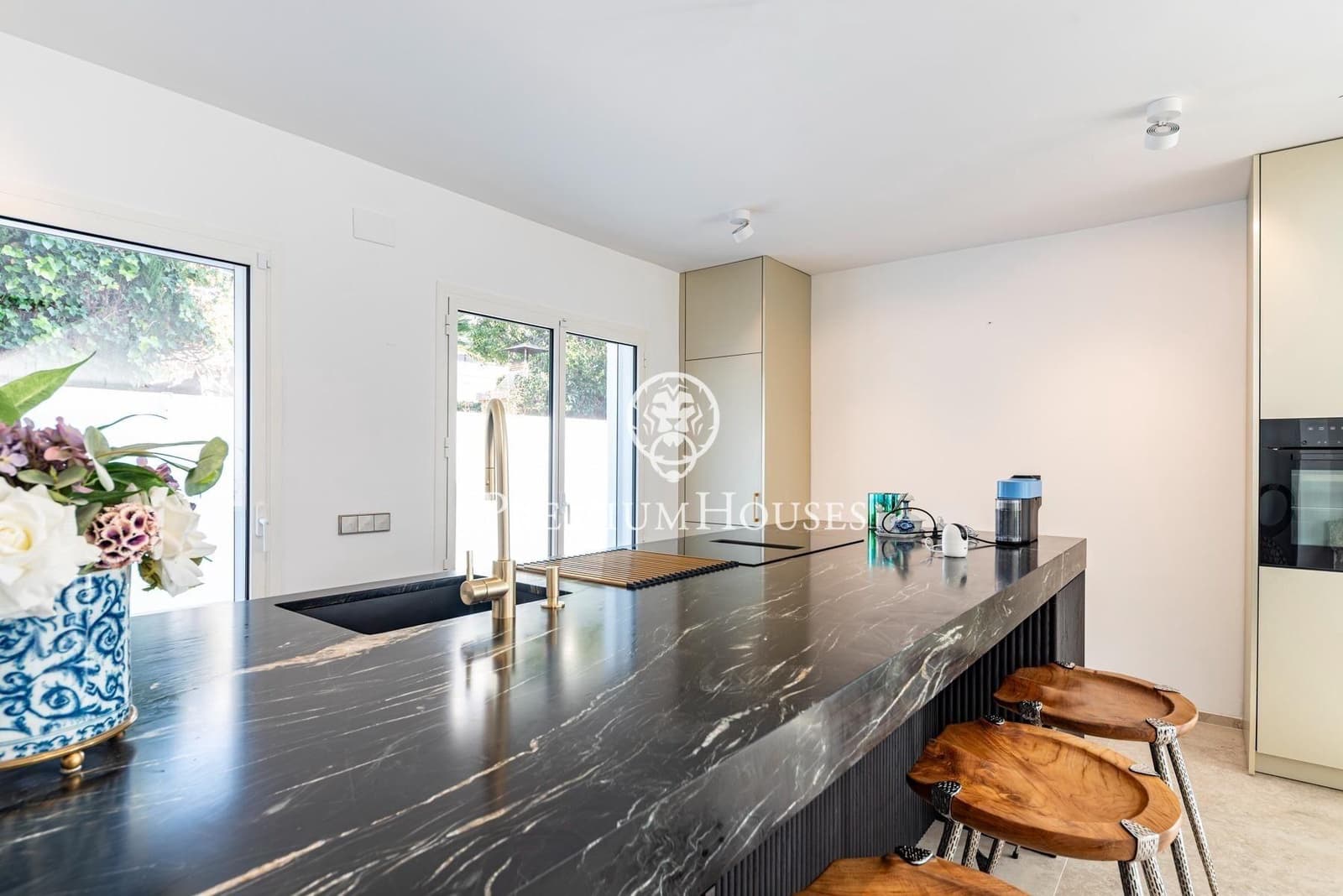 4 soveværelse Rækkehus til salg i Sitges med swimmingpool garage - € 1.295.000 (Ref: 9599718)