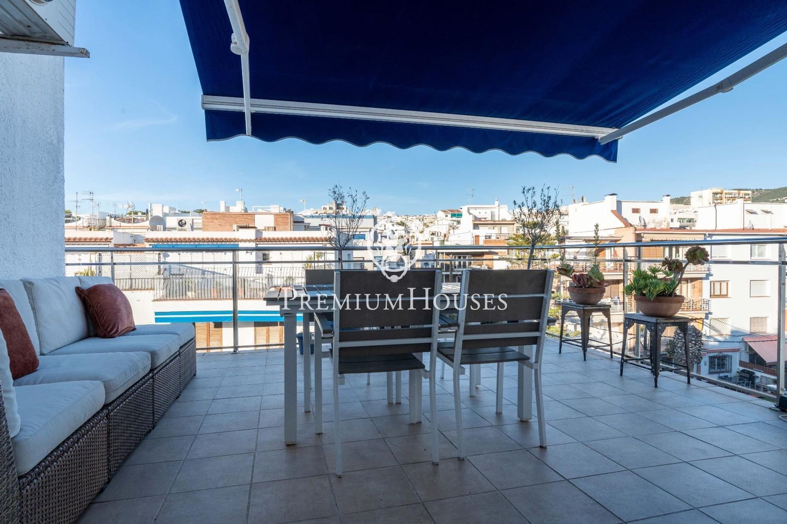 2 makuuhuone Kattohuoneisto myytävänä paikassa Sitges - 675 000 € (Ref: 9616087)