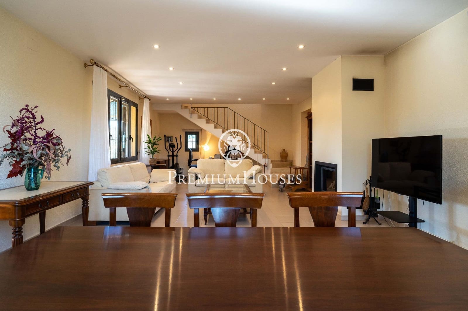 Finca/Casa Rural de 4 habitaciones en Roda de Barà en venta - 1.200.000 € (Ref: 9637802)