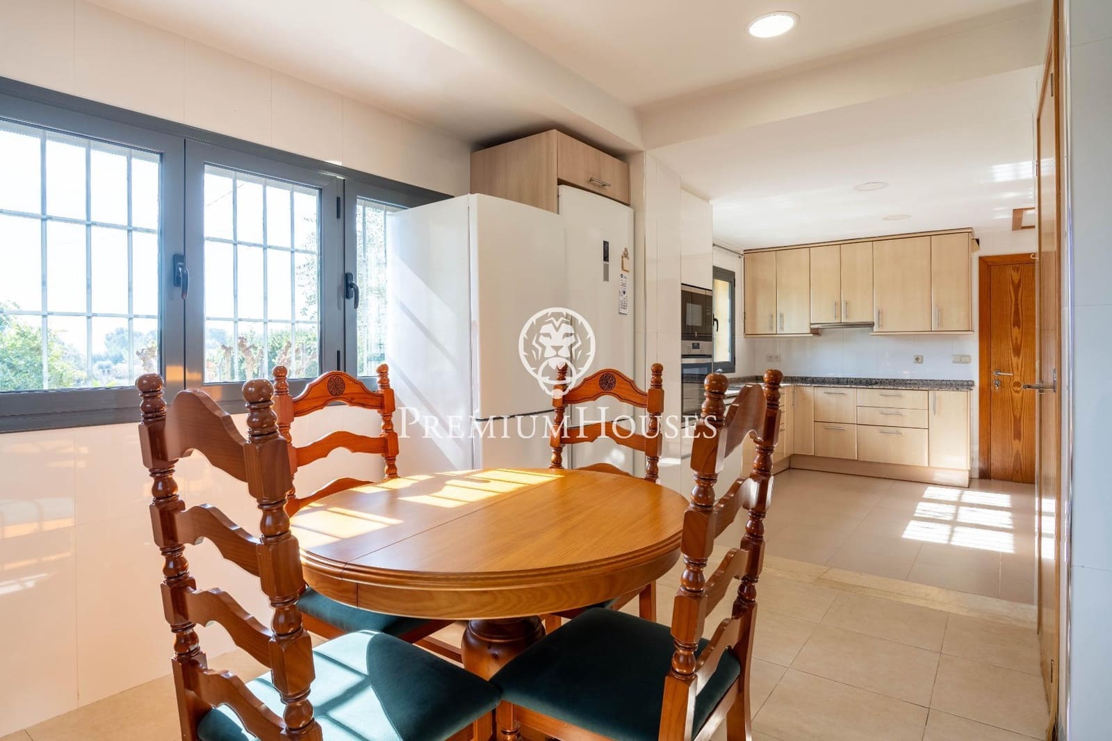 Finca/Casa Rural de 4 habitaciones en Roda de Barà en venta - 1.200.000 € (Ref: 9637802)