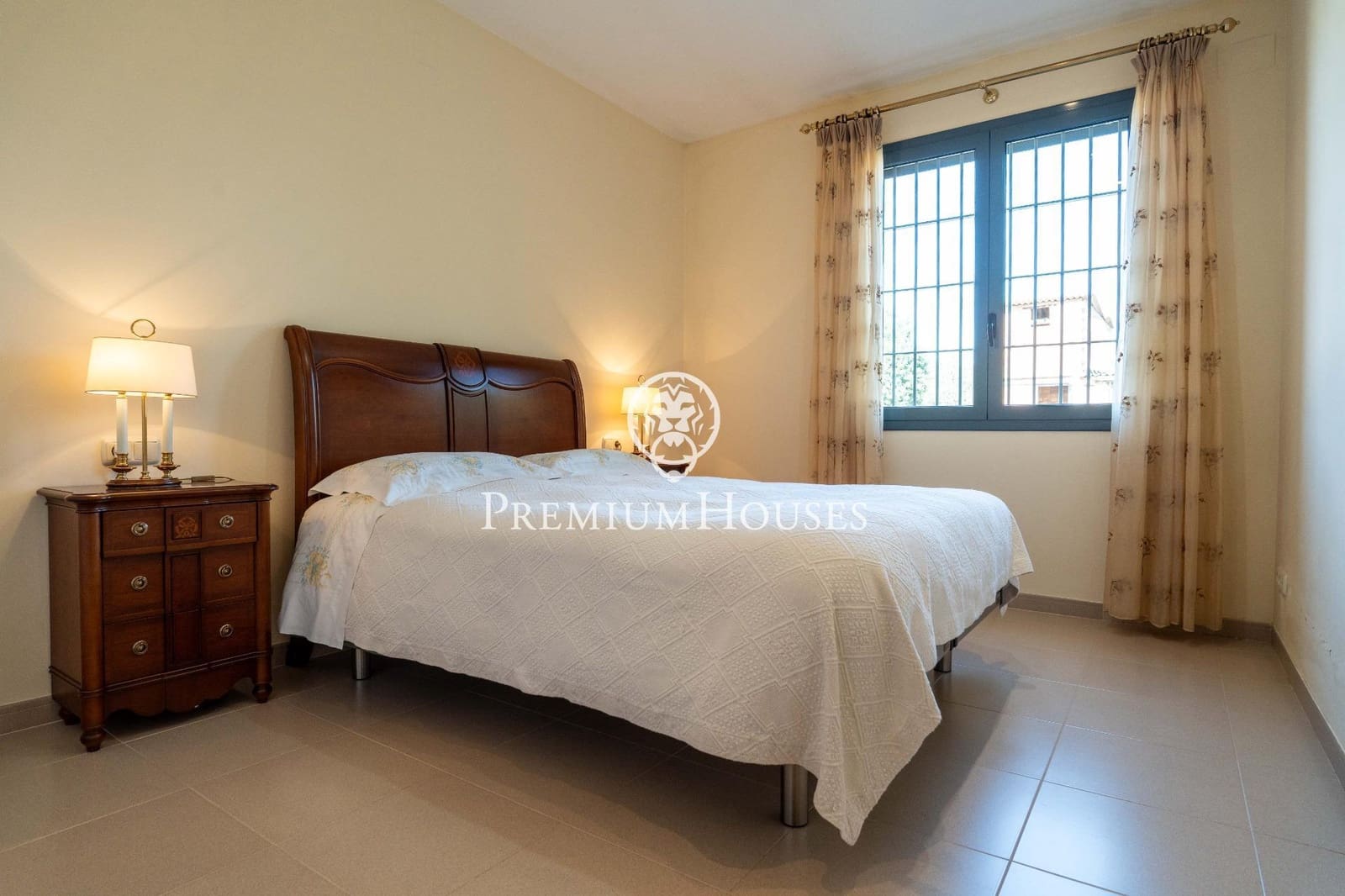 Finca/Casa Rural de 4 habitaciones en Roda de Barà en venta - 1.200.000 € (Ref: 9637802)