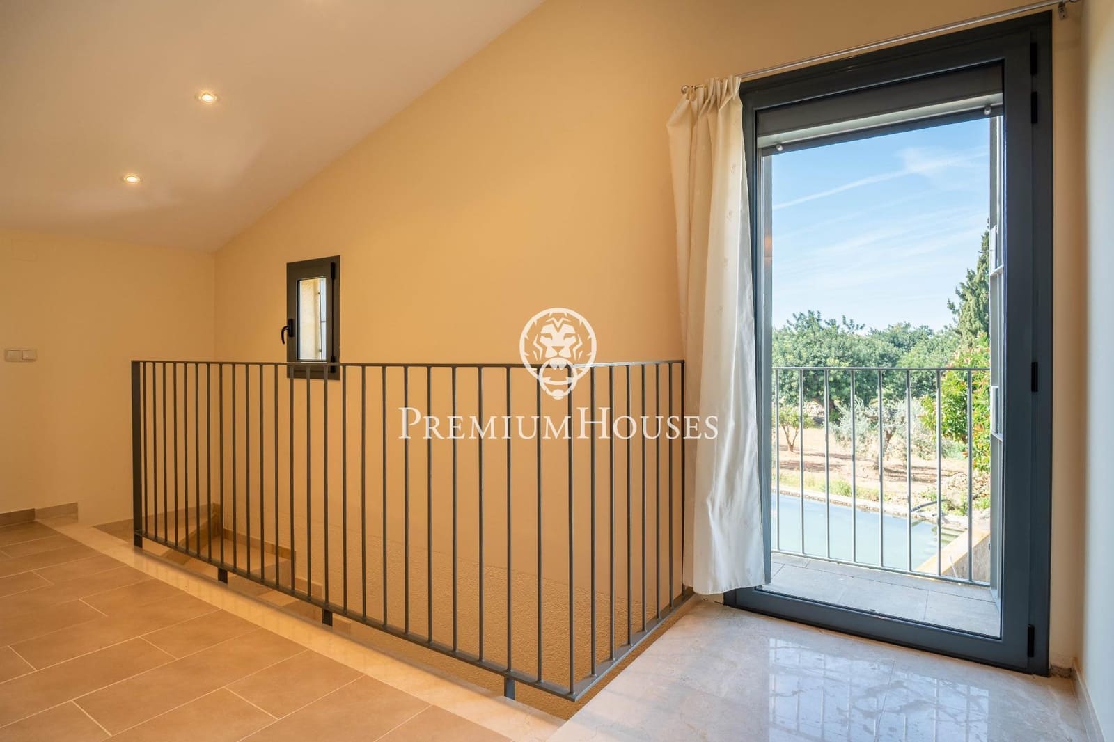 Finca/Casa Rural de 4 habitaciones en Roda de Barà en venta - 1.200.000 € (Ref: 9637802)