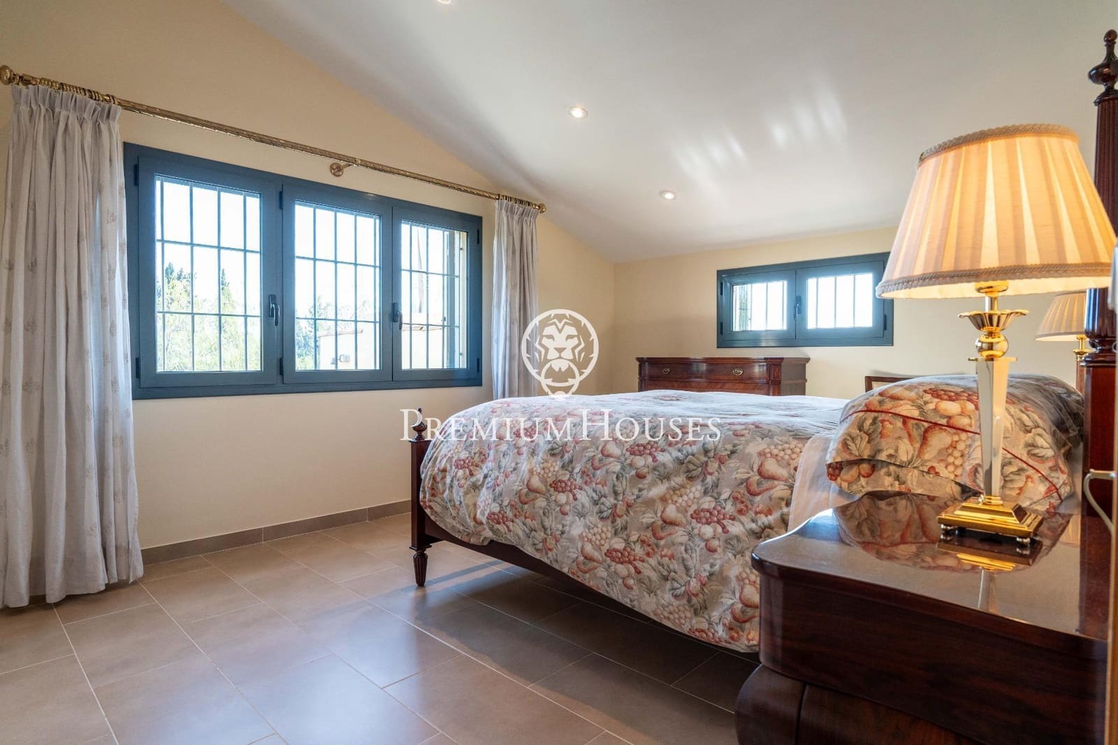 Finca/Casa Rural de 4 habitaciones en Roda de Barà en venta - 1.200.000 € (Ref: 9637802)