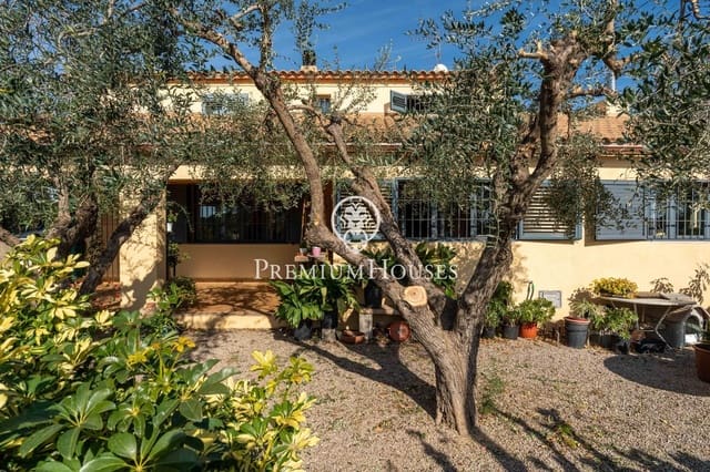 Finca/Casa Rural de 4 habitaciones en Roda de Barà en venta - 1.200.000 € (Ref: 9637802)