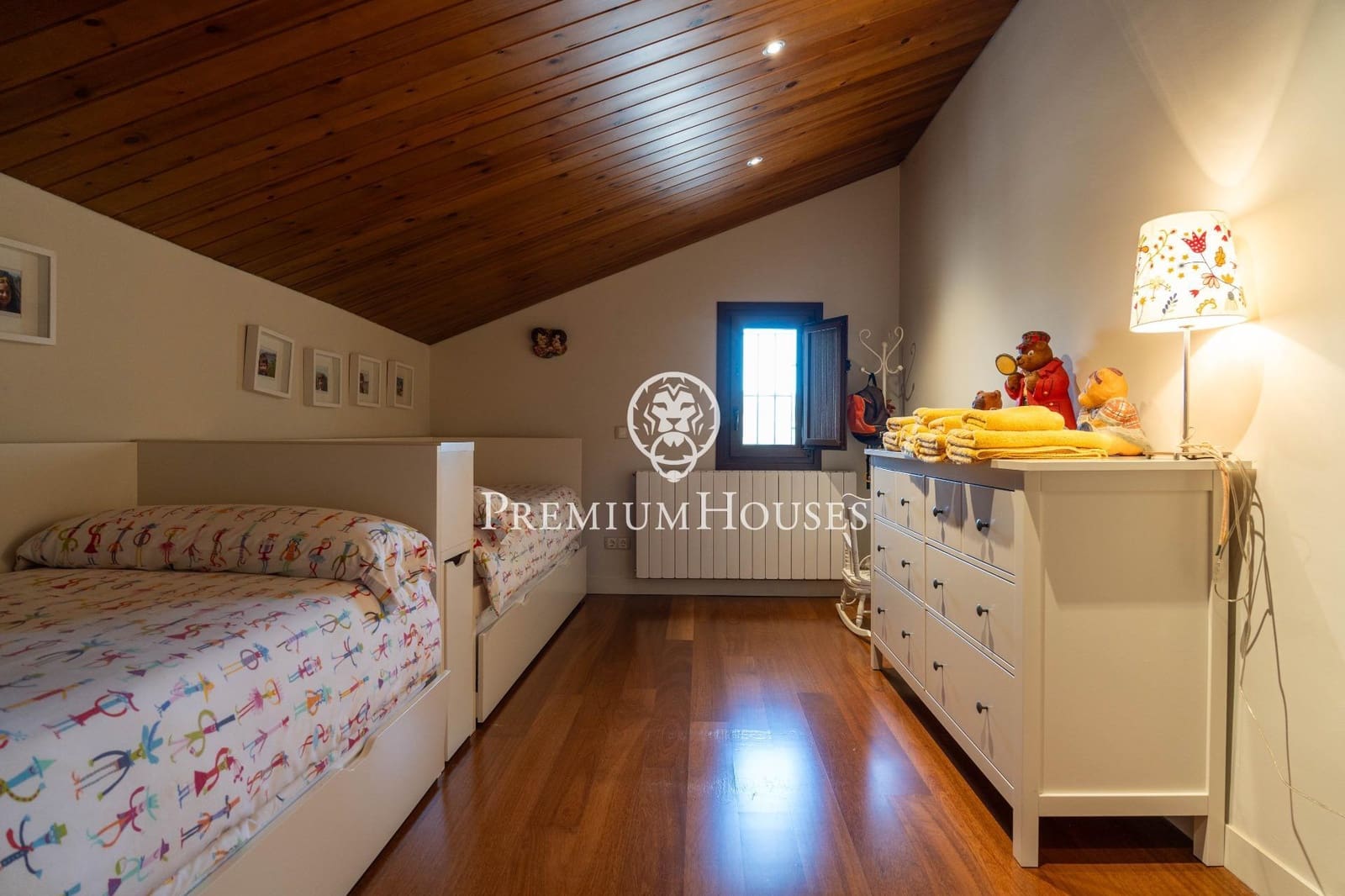 7 sypialnia Finka/Dom wiejski na sprzedaż w El Catllar z basenem garażem - 750 000 € (Ref: 9645271)