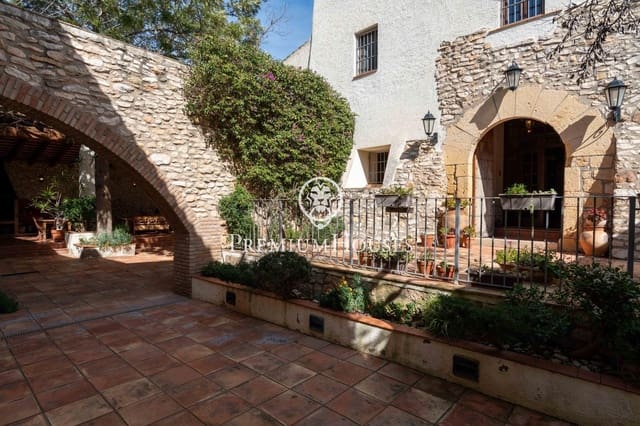 7 sypialnia Finka/Dom wiejski na sprzedaż w El Catllar z basenem garażem - 750 000 € (Ref: 9645271)