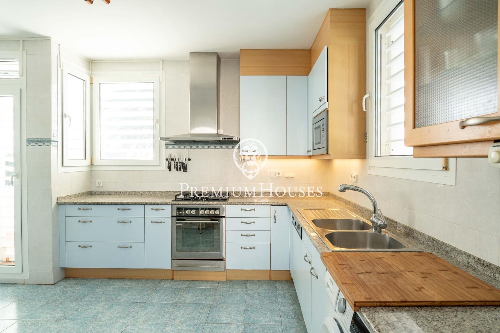 8 makuuhuone Huvila myytävänä paikassa Calafat mukana uima-altaan 
autotalli - 1 060 000 € (Ref: 9652240)