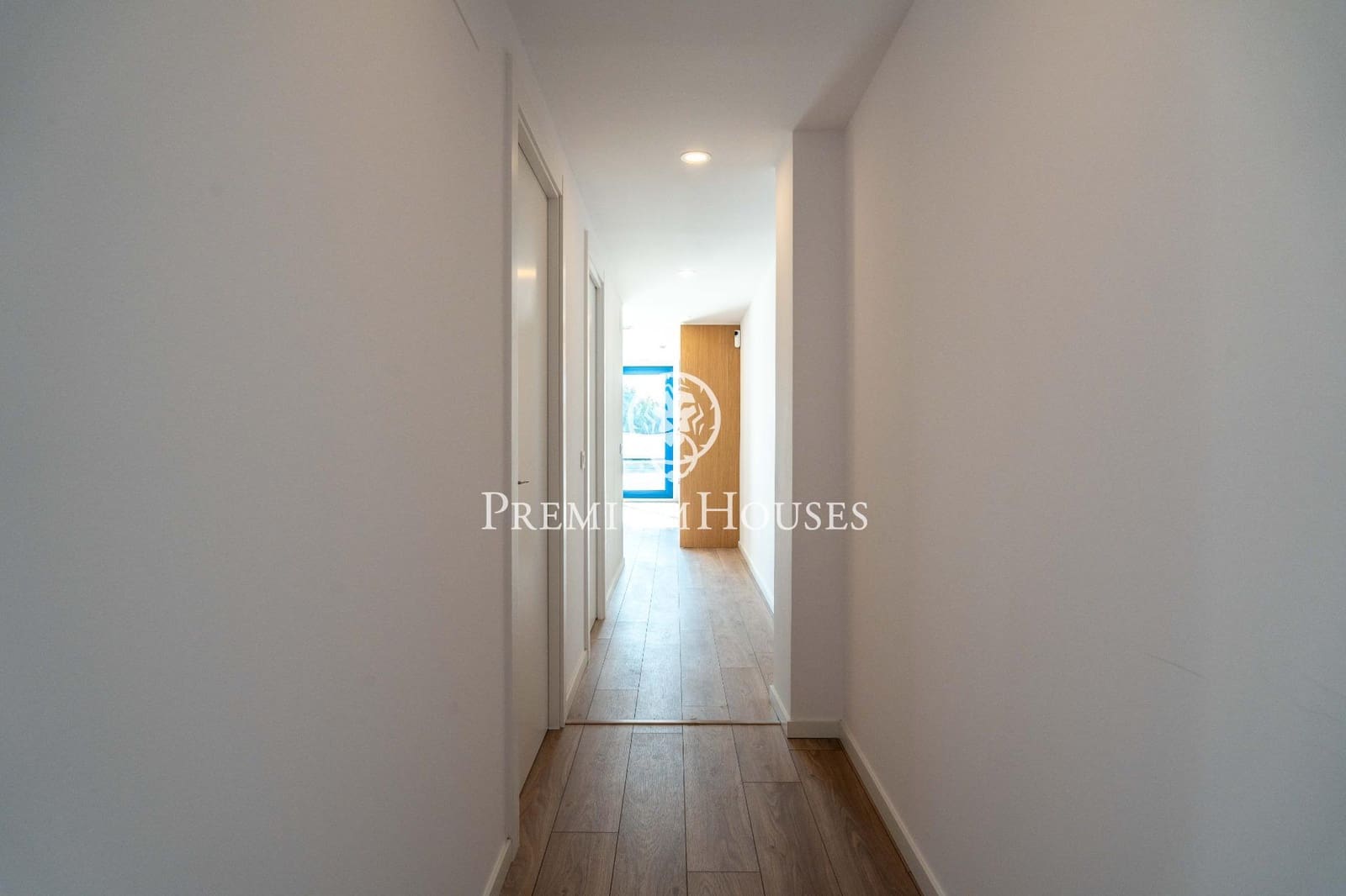 2 bedroom Flat for sale in Vilanova i la Geltru with garage - € 498,000 (Ref: 9674496)