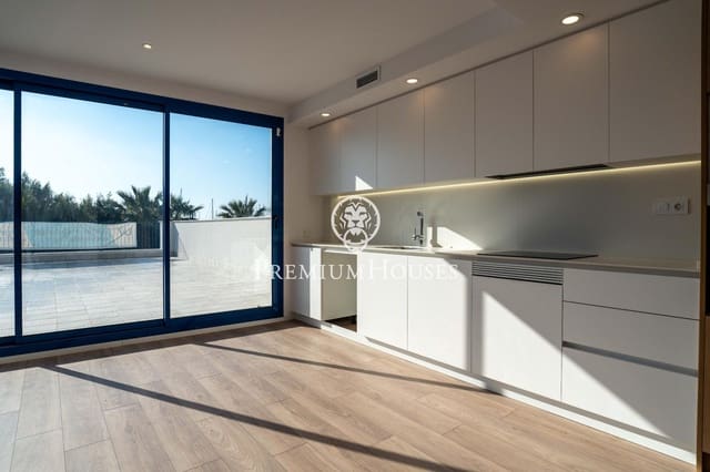 2 bedroom Flat for sale in Vilanova i la Geltrú with garage - € 498,000 (Ref: 9674496)