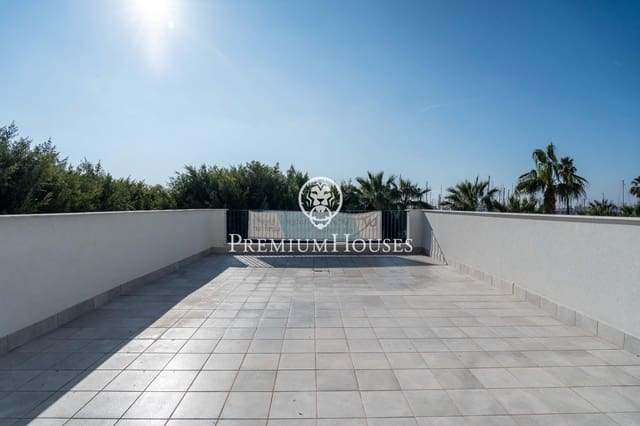2 bedroom Flat for sale in Vilanova i la Geltrú with garage - € 498,000 (Ref: 9674496)