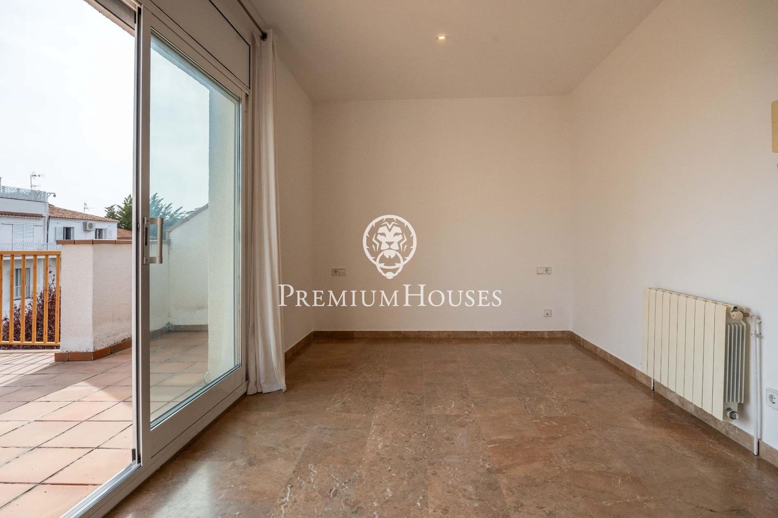 Pareado de 3 habitaciones en Sitges en venta - 1.300.000 € (Ref: 9677640)