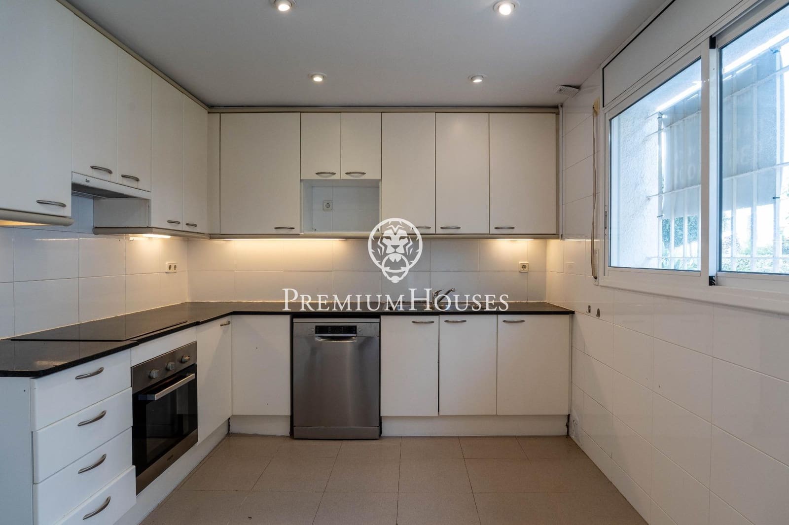 Pareado de 3 habitaciones en Sitges en venta - 1.300.000 € (Ref: 9677640)