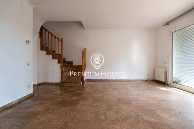 Pareado de 3 habitaciones en Sitges en venta - 1.300.000 € (Ref: 9677640)