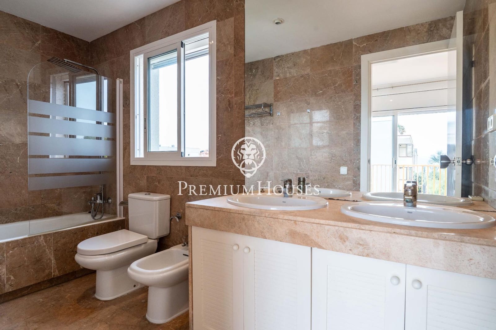 Pareado de 3 habitaciones en Sitges en venta - 1.300.000 € (Ref: 9677640)