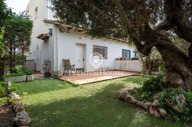 Pareado de 3 habitaciones en Sitges en venta - 1.300.000 € (Ref: 9677640)