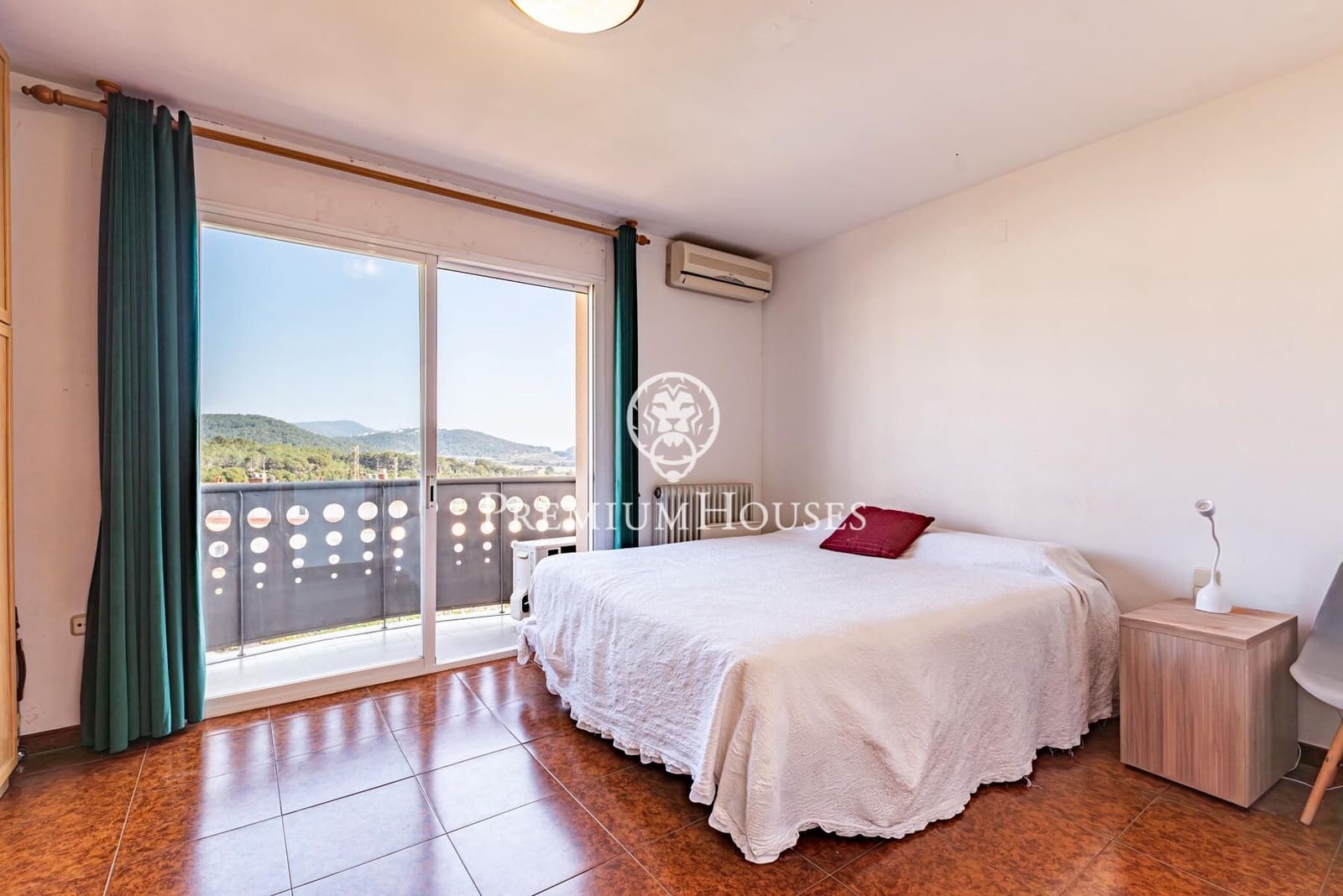 5 soverom Rekkehus til salgs i Sant Pere de Ribes med svømmebasseng - € 545 000 (Ref: 9686777)