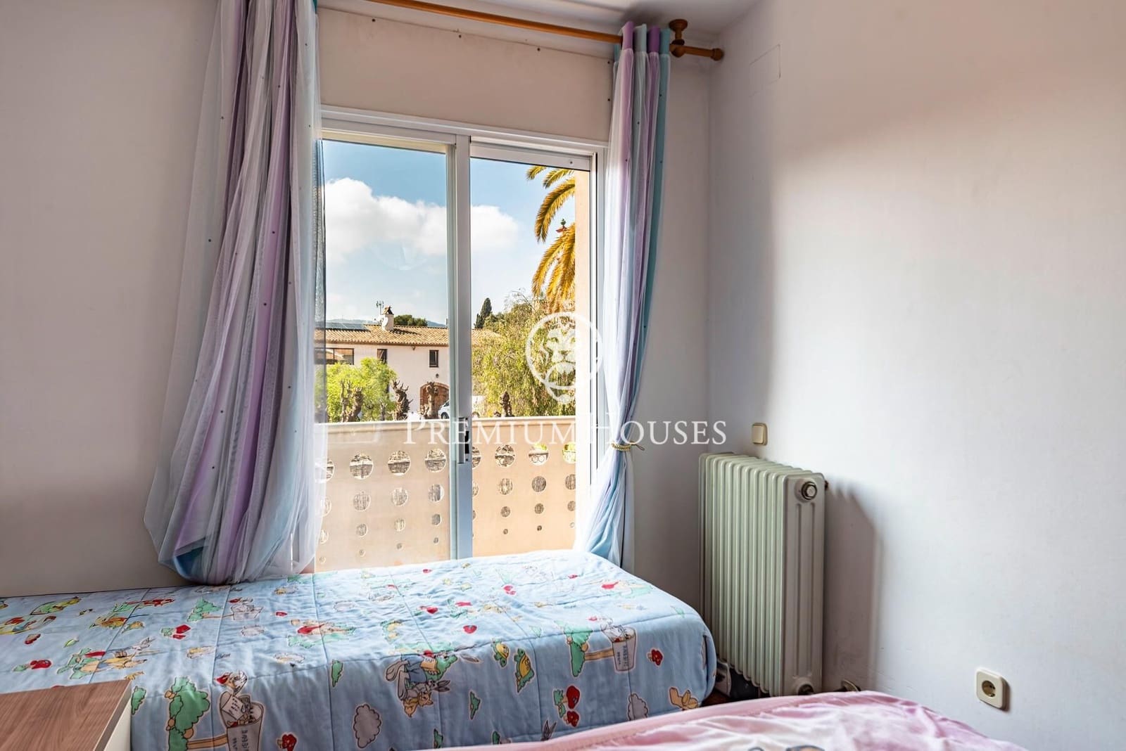 5 soverom Rekkehus til salgs i Sant Pere de Ribes med svømmebasseng - € 545 000 (Ref: 9686777)