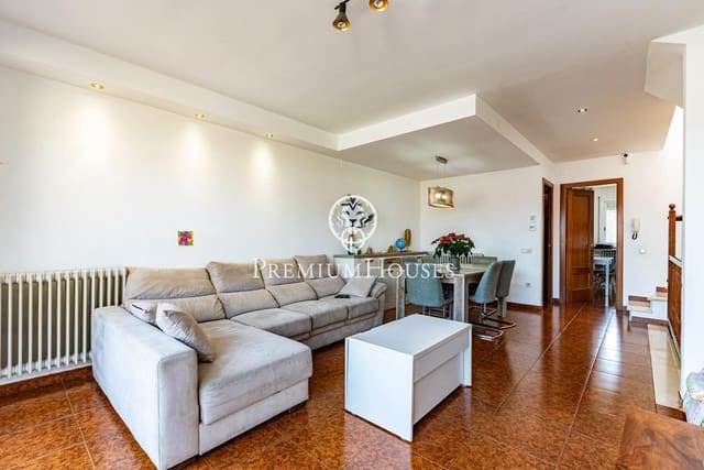 5 soverom Rekkehus til salgs i Sant Pere de Ribes med svømmebasseng - € 545 000 (Ref: 9686777)