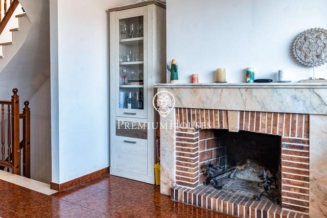 5 soverom Rekkehus til salgs i Sant Pere de Ribes med svømmebasseng - € 545 000 (Ref: 9686777)