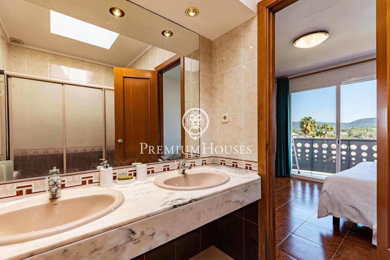 5 soverom Rekkehus til salgs i Sant Pere de Ribes med svømmebasseng - € 545 000 (Ref: 9686777)