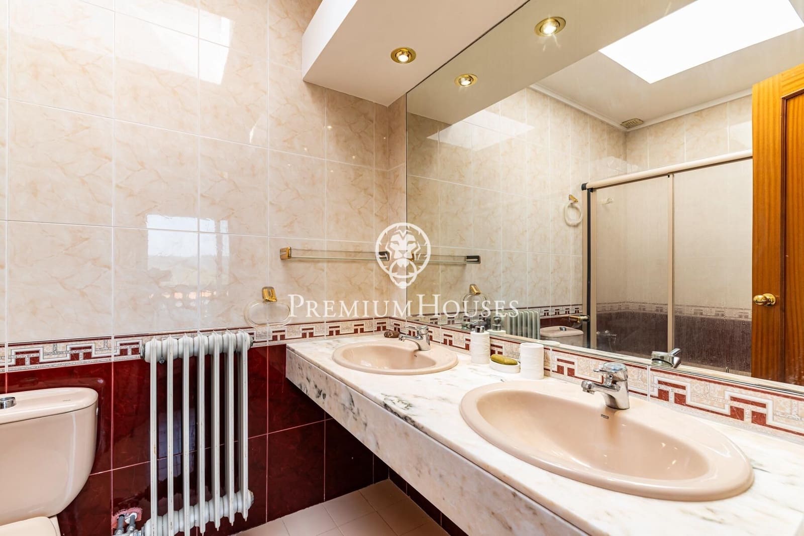 5 soverom Rekkehus til salgs i Sant Pere de Ribes med svømmebasseng - € 545 000 (Ref: 9686777)