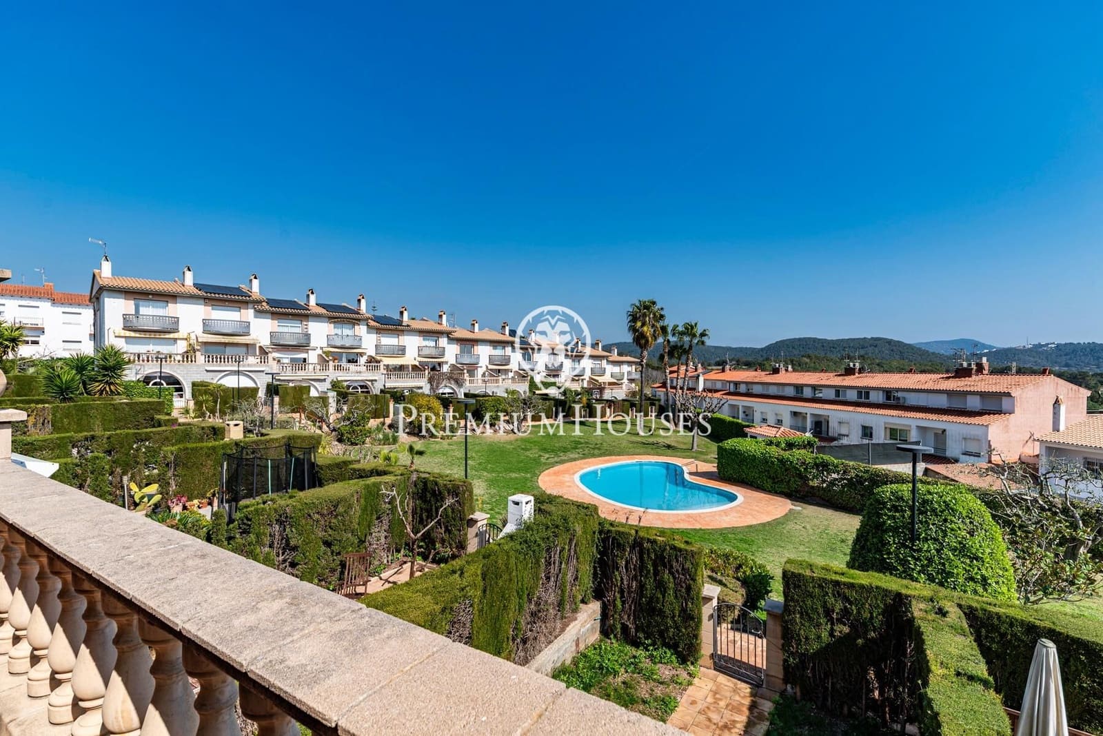 5 soverom Rekkehus til salgs i Sant Pere de Ribes med svømmebasseng - € 545 000 (Ref: 9686777)