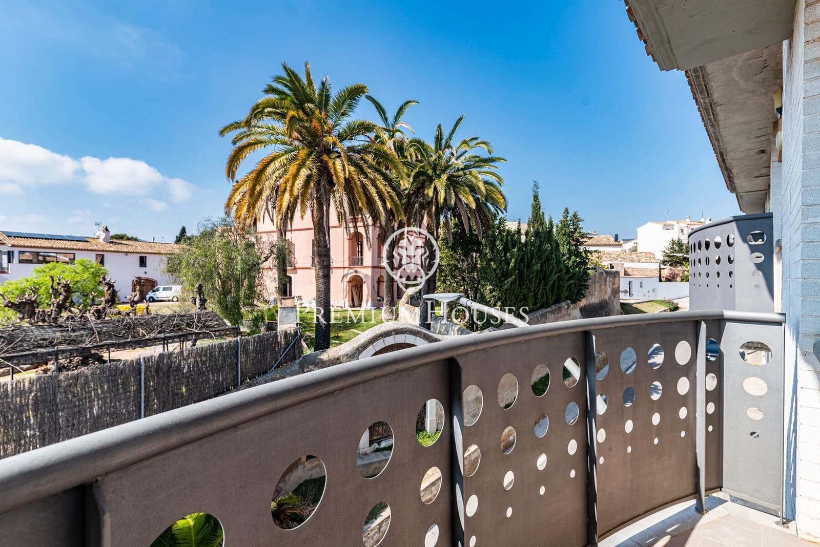 5 soverom Rekkehus til salgs i Sant Pere de Ribes med svømmebasseng - € 545 000 (Ref: 9686777)